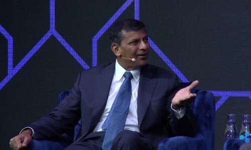 कोरोना संकट के दौरान क्या आर्थिक मामलों में मदद के लिए भारत आएंगे, रघुराम राजन ने दिया ये जवाब