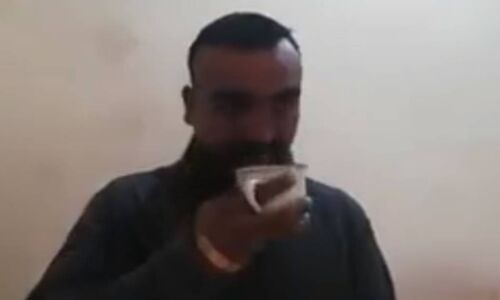 विंग कमांडर अभिनंदन ने चाय पर चर्चा करते हुए किया पाकिस्तानी आर्मी का शुक्रिया