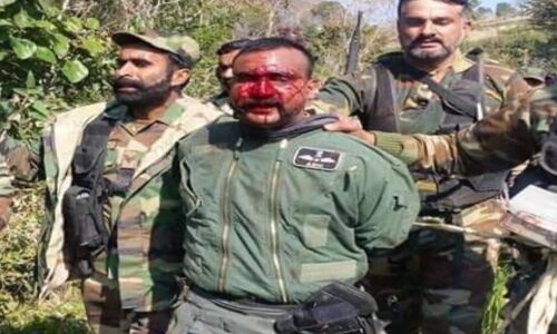 पाकिस्तान ने किया दावा भारतीय विंग कमांडर है उसके कब्जे में पाकिस्तान ने किया दावा भारतीय विंग कमांडर है उसके कब्जे में