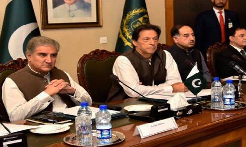 पाकिस्तानी प्रधानमंत्री इमरान खान ने इस्लामाबाद में बुलाई आपात बैठक