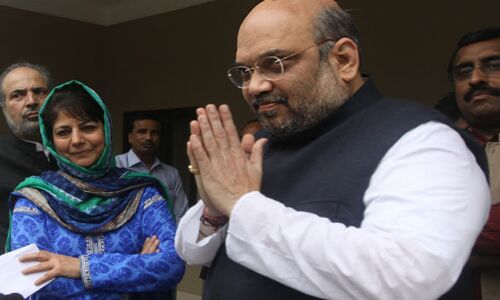 तिरंगा अभियान को लेकर महबूबा मुफ्ती ने साधा बीजेपी पर निशाना, कहा - बीजेपी ने तिरंगे को किया हाईजैक