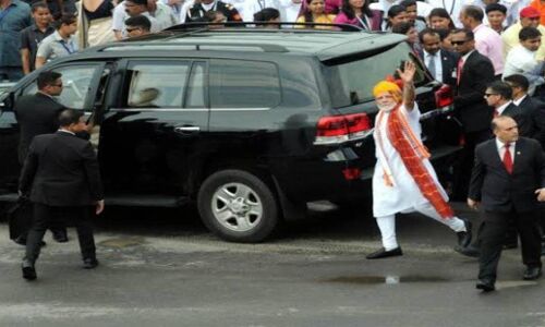 ऑटोमोबाइल कंपनियों को मंदी से उबारने का पीएम मोदी ने किया सराहनीय प्रयास, सभी कर रहे हैं उन्हें दोनों हाथों से सैल्यूट