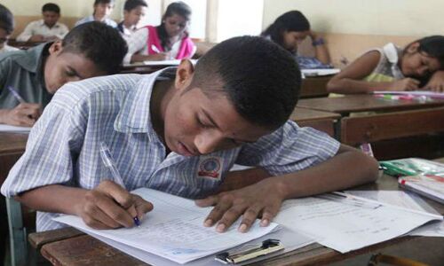 बिहार बोर्ड ने किया था फेल, आरटीआई के बाद निकला टॉपर