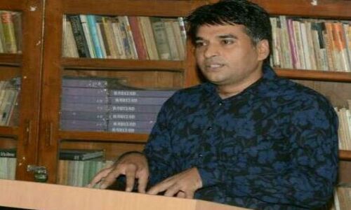 फेसबुक पर लिखने के कारण असिस्टेंट प्रोफेसर देशद्रोही घोषित