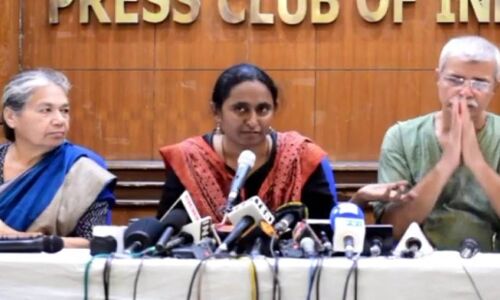 दिल्ली के प्रेस क्लब में कश्मीर के हालात का खुलासा, अमित शाह ने बना दिया है पूरे कश्मीर को लोहे की जेल