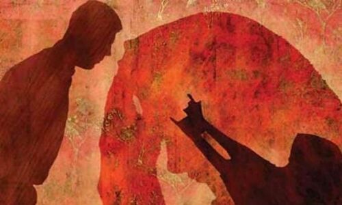 खजाने के सांप तेरे गीत गाते हैं