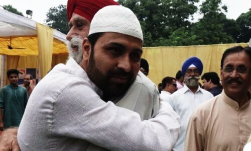 दिल्ली दंगे के बीच सांप्रदायिक सद्भाव की कहानी : बिरयानी तुम खिलाओ, हलवा हम खिलाएंगे