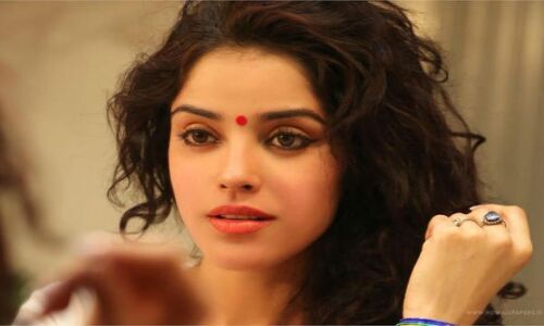 भारत—पाकिस्तान की लड़कियां सिर्फ चेहरा सुंदर करना चाहती हैं, क्योंकि बाकि सौंदर्य का यहां नहीं कोई स्थान भारत—पाकिस्तान की लड़कियां सिर्फ चेहरा सुंदर करना चाहती हैं, क्योंकि बाकि सौंदर्य का यहां नहीं कोई स्थान