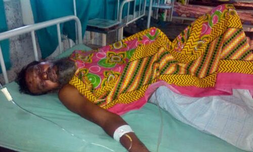 मैं कहता रहा नहीं काटी मैंने गाय, पर भीड़ मुझे मारती रही मैं कहता रहा नहीं काटी मैंने गाय, पर भीड़ मुझे मारती रही