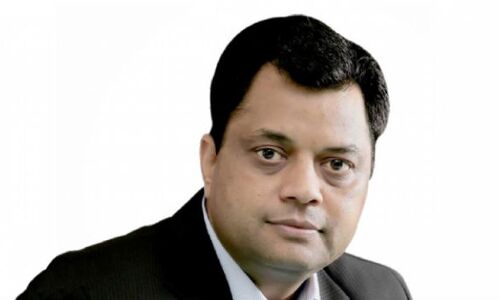 खुलासा : नीरव मोदी से भी बड़ा घोटाला आया सामने, एसआरएस बिल्डर ने हड़पे 30 हजार करोड़