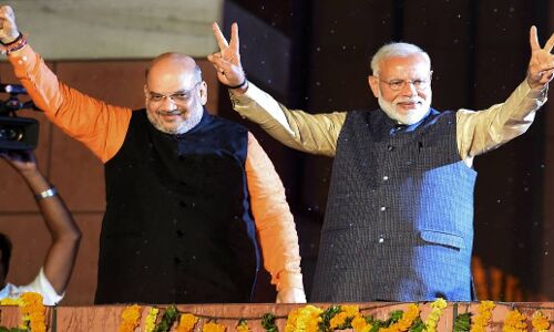 370 खत्म करते वक्त संसद में क्या और कैसे हुआ हरेक बात जानिये 370 खत्म करते वक्त संसद में क्या और कैसे हुआ हरेक बात जानिये