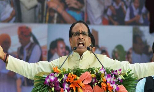 भाजपा की जन आशीर्वाद यात्रा और ढाई करोड़ का रथ