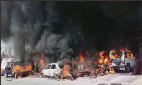 एससी/एसटी एक्ट में हुए बदलाव के खिलाफ भारत बंद में 1 नवजात शिशु समेत 4 लोगों की मौत एससी/एसटी एक्ट में हुए बदलाव के खिलाफ भारत बंद में 1 नवजात शिशु समेत 4 लोगों की मौत