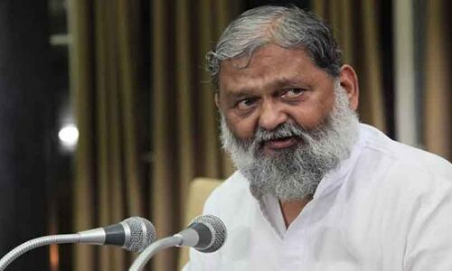 शराब तस्करी मामला: क्या हरियाणा सरकार में सबकुछ ठीक नहीं, गृहमंत्री अनिल विज की इस सिफारिश के बाद शुरू हुआ अटकलों का दौर