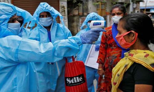 Corona के मामले 56 हजार के पार, स्वास्थ्य मंत्रालय ने कहा- हमें वायरस के साथ जीना सीखना होगा