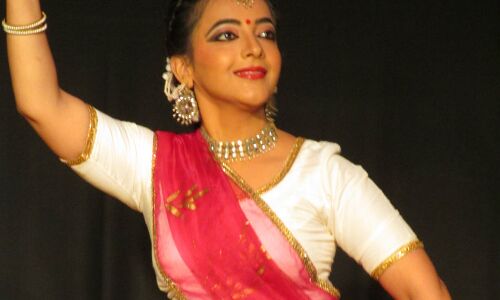 आये ऋतु राज आपे आये... दिल्ली में