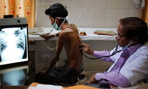 कोरोना की महामारी का दुनियाभर में असर जारी, टीबी जैसे रोग भी लौटकर आ रहे वापस