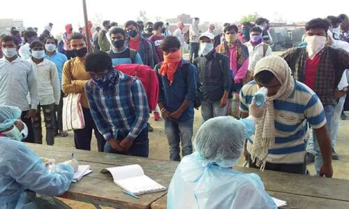 मात्र 2 हफ्ते में बेरोजगारी दर हुई 8 से 23 फीसदी, भारत में भूख और बेकारी बनेगी सबसे बड़ी समस्या