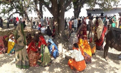 योगीराज : सामूहिक हत्याकांड से दहल उठा प्रयागराज, मां-बाप और बेटी का निर्ममता से गला रेता