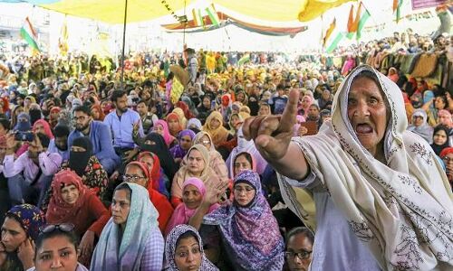 बड़ी खबर : शाहीन बाग प्रदर्शन, 2 महीने से बंद पड़ा कालिंदी कुंज का रास्ता खुला, नोएडा पुलिस ने हटाई बैरिकेडिंग