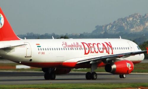 कोरोना का ‘शिकार’ हुई एयर डेक्कन, परिचालन बंद, बिना वेतन कर्मचारियों को छुट्टी पर भेजा