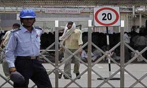 पेशाब-पाखाना जाने पर  जाती है नौकरी, यूनियन बनाने की कोशिश हुई तो भेज दिया जेल