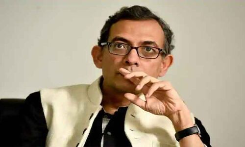 नोबेल विजेता अर्थशास्त्री अभिजीत बनर्जी का स्पष्ट सुझाव, अर्थव्यवस्था पटरी पर लाने के लिए लोगों को सीधे पैसे दे सरकार