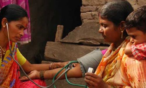 आयुष्मान भारत योजना की असलियत : देश के 90 फीसदी गरीबों के पास नहीं कोई स्वास्थ्य बीमा