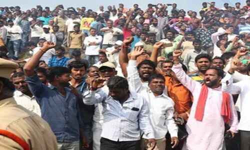 भीड़ का अपराध, भीड़ का न्याय और भेड़ों का जयकारा! दुनिया का सबसे बड़ा लोकतंत्र भीड़तंत्र का तमाशा बन गया है!