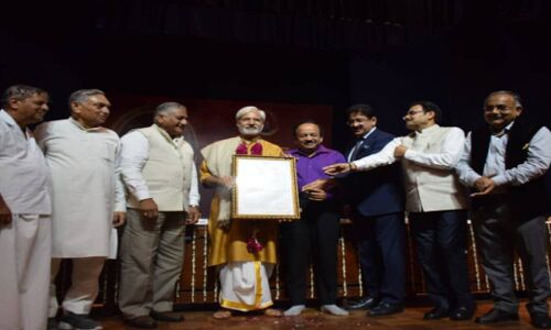 पत्रकार राहुल देव हुए पंडित हरिदत्त शर्मा पुरस्कार से सम्मानित