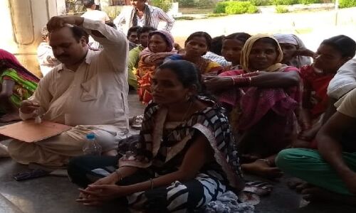 17 आदिवासियों के नरसंहार के मामले में पूर्व मुख्यमंत्री रमन सिंह पर मुकदमा दर्ज कराने पर अड़े हिमांशु कुमार