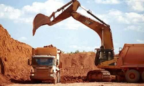 हिंडाल्को की मनमानी के चलते लोग हो रहे दमा और टीवी के मरीज