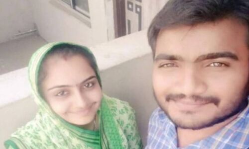 गर्भवती बीवी को लेने गए दलित युवक की पुलिस और महिला सुरक्षा टीम के सामने हत्या