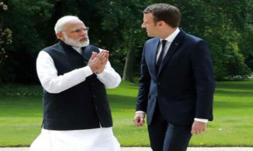 भूख से मरते देश में कल मोदी खाएंगे सोने की थाली में खाना