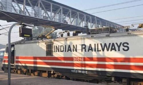 प्राइवेट ट्रेनों की सवारी के लिए अभी आपको करना होगा लंबा इंतजार, रेलवे बोर्ड चेयरमैन ने कही यह बात