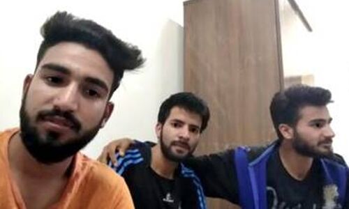 पाकिस्तान के समर्थन में नारे लगाने वाले तीनों कश्मीरी युवकों को पुलिस ने किया रिहा