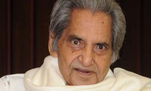 नीरज ने एक साक्षात्कार में कहा था, लोग तालियां ज़रूर बजाते हैं लेकिन कवि का दर्द नहीं समझते