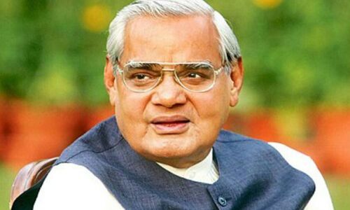 अटल बिहारी वाजपेयी यानी संघ का लोकतांत्रिक मुखौटा