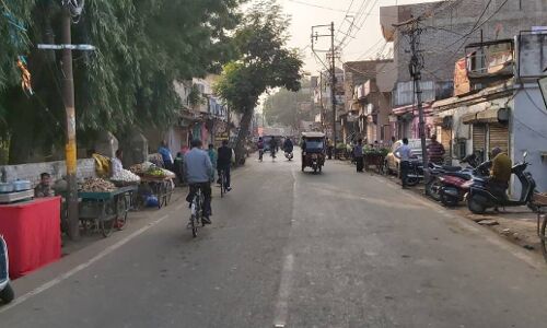 प्रयागराज में लोक निर्माण विभाग ने जिस रोड को बनाया 50 लाख में, 8 महीने के अंदर उसी रोड को दोबारा पीडीए बनाएगा 7.70 करोड़ में