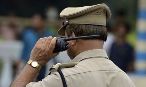 मं​त्री-मुख्यमंत्री से सेटिंग कराने वाला UP का जालसाज ऐसे चढ़ा देवरिया SP के हत्थे