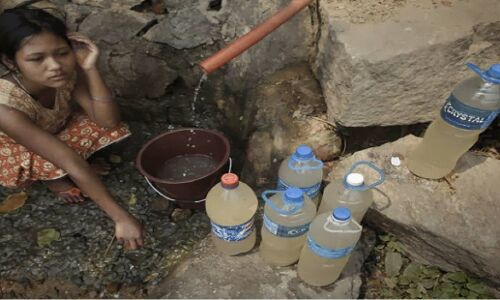 प्रदूषित पानी पीने से हर साल देश में मर रहे हैं 2 लाख गरीब लोग