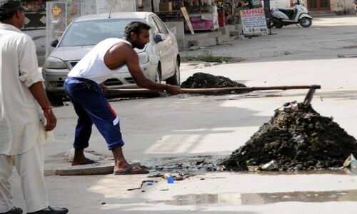 सफाई कर्मचारी के 549 पदों के लिए 7 हजार इंजीनियरों-डिग्रीधारकों ने किया आवेदन