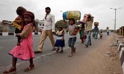 4 तारीख से अपने घरों को लौट सकेंगे लॉकडाउन में फंसे मजदूर, लेकिन इन शर्तों के साथ