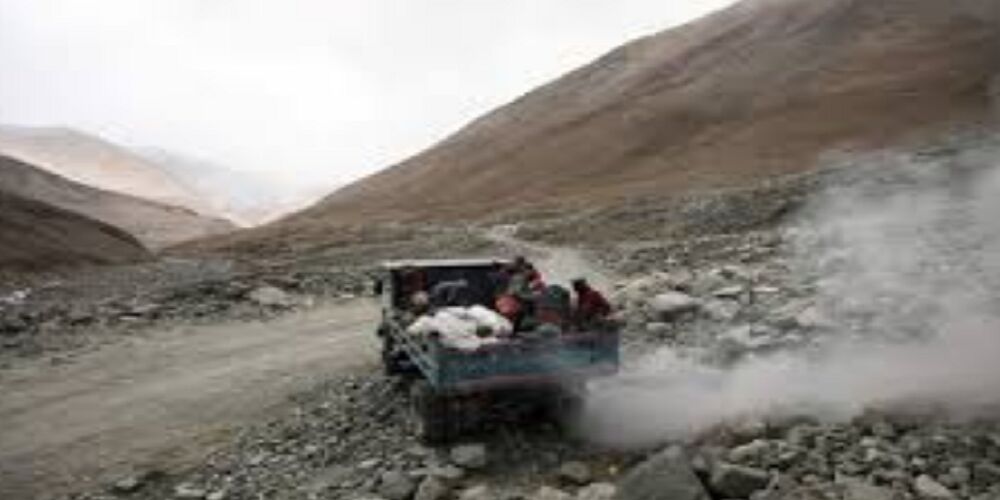 Border Dispute :  भारत विरोधी गतिविधियों से बाज आने को तैयार नहीं है चीन,  पूर्वी लद्दाख के पास बना रहा है नया हाईवे