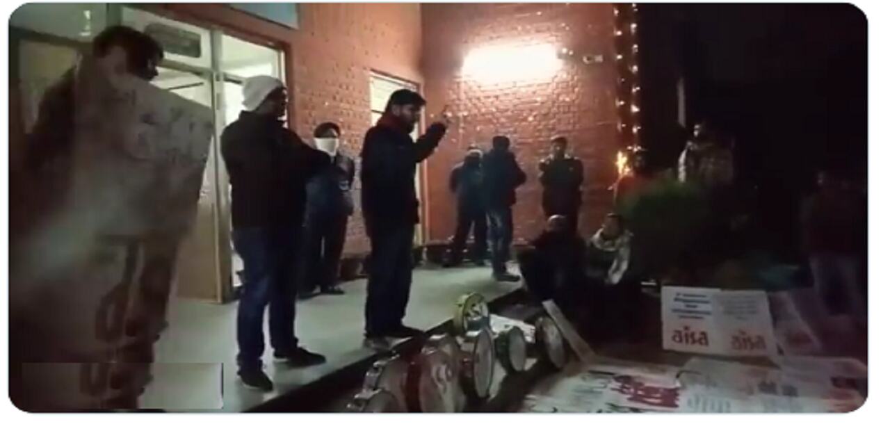 JNU : जेएनयू छात्र संघ उपाध्यक्ष साकेत मून ने की बाबरी मस्जिद बनाने की मांग, चुनाव से पहले क्यों दी जा रही सियासी मुद्दों को हवा